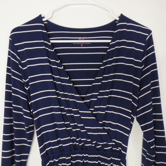 Vineyard Vines Dresses & Skirts - VINEYARD VINES Faux Wrap Dress